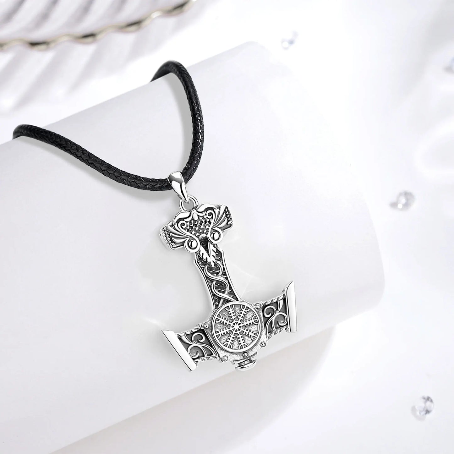 Thor kalapácsa (Mjölnir) ezüst medál 925 Sterling ezüstből