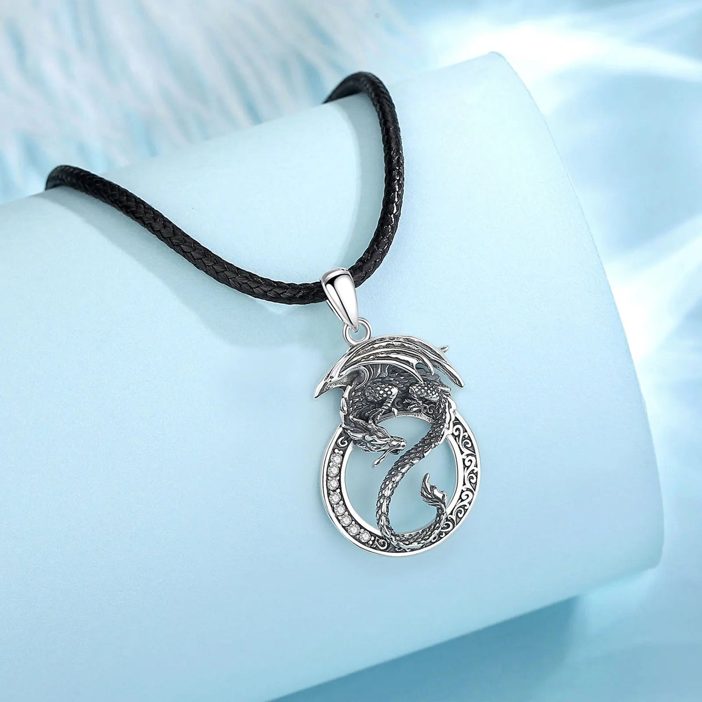 VIdeo - Ezüst medál - Sárkány motívum a Yin-Yang szimbólumon